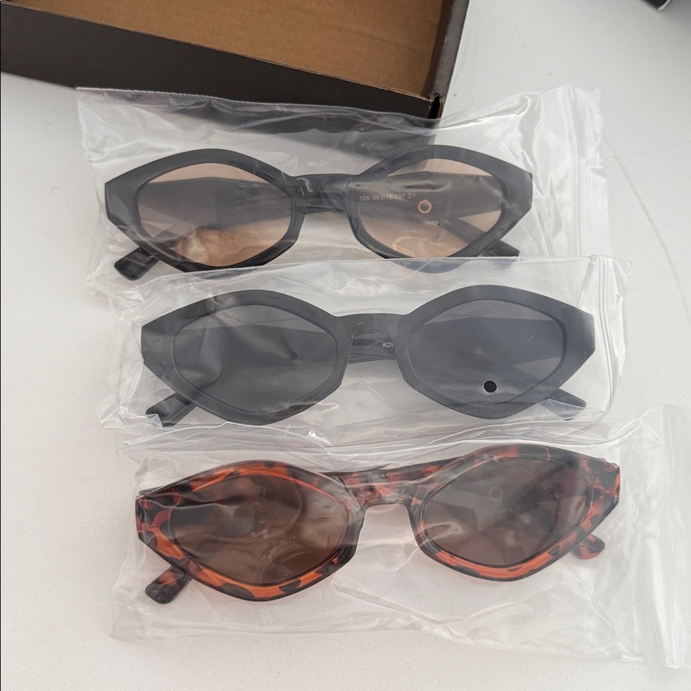 Stylish Tortoiseshell and Black Sunglasses Set of 3